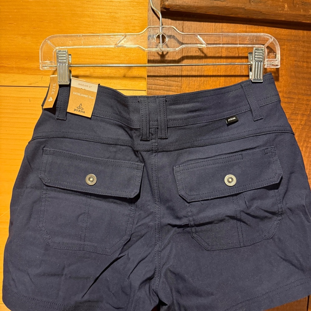 Shorts - Picture 3 of 3